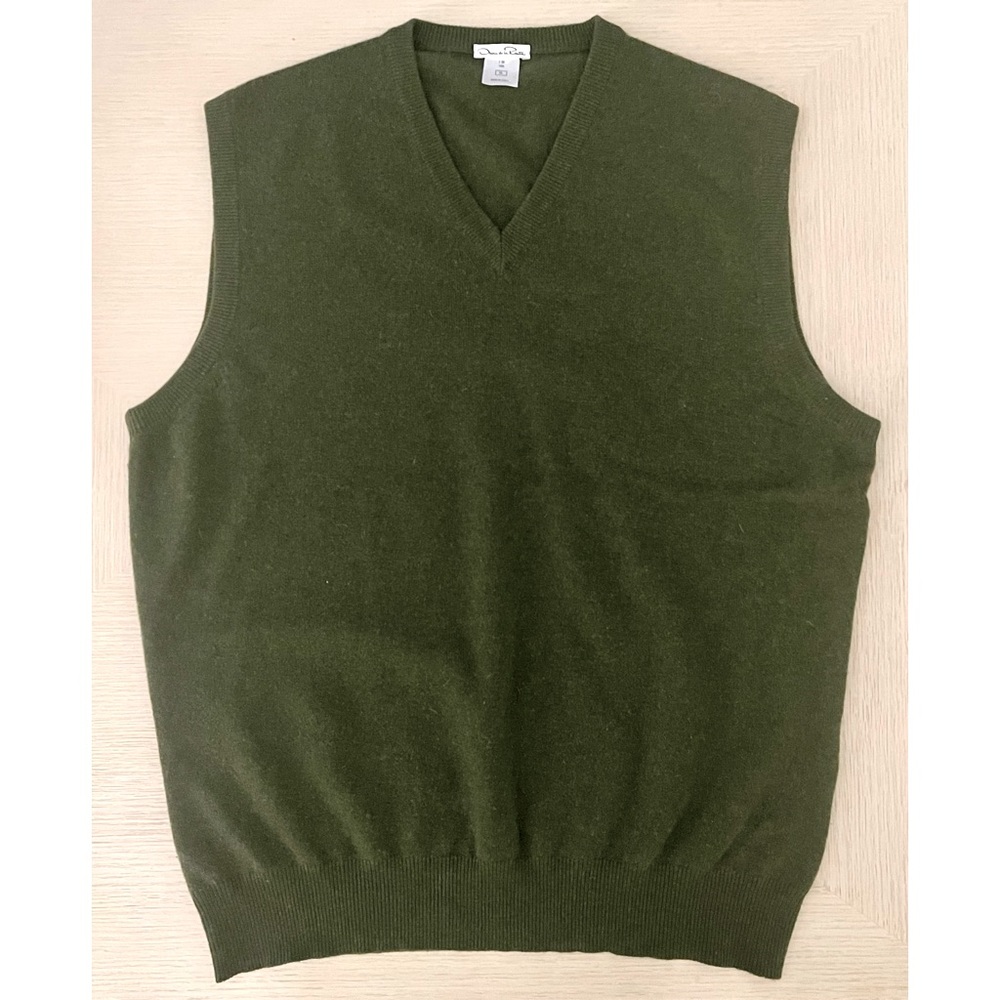 $1095 Oscar de la Renta Classic Green 100% Cashmere V-Neck Sweater Vest XL